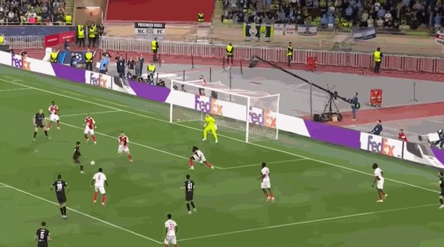 1759357078752095817.gif 补射.gif