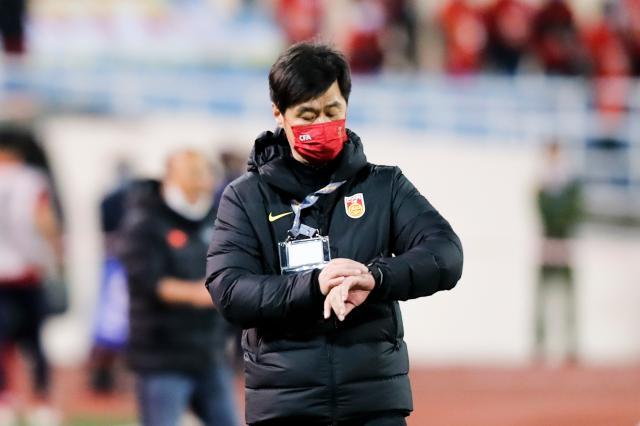 kaiyun-国足魔鬼训练防止崩盘 入籍球员们将飞赴迪拜会合