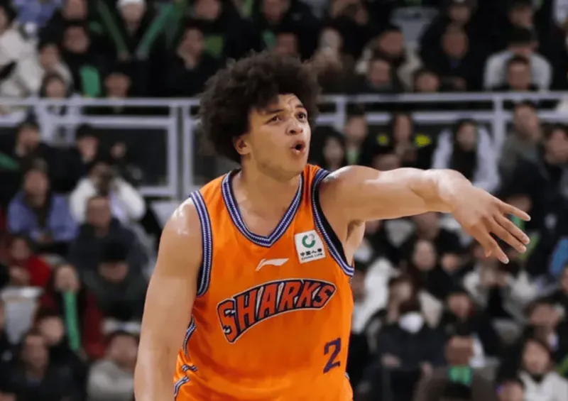 开云入口-全面！洛夫顿全场19中12，砍下31分7篮板11助攻1抢断1盖帽