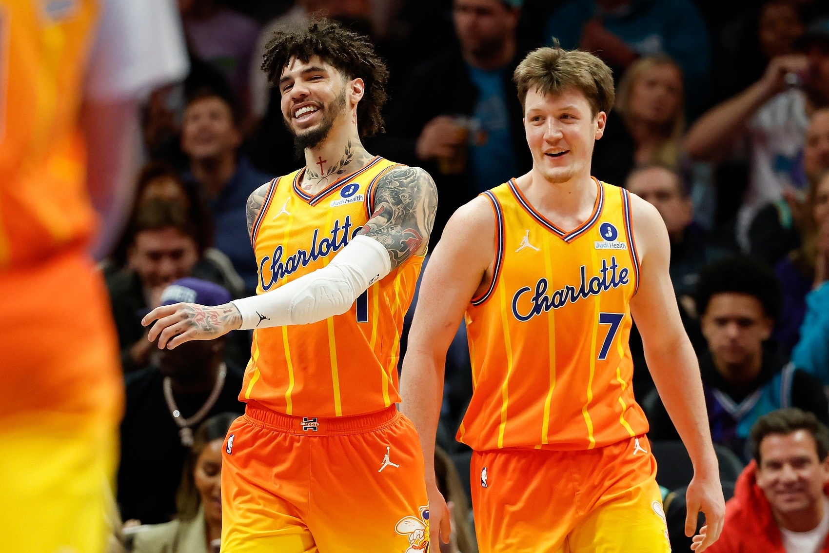 kaiyun-NBA彩经:湖人浇灭热火 骑士轻取公牛 快船再输鹈鹕 马刺大胜太阳