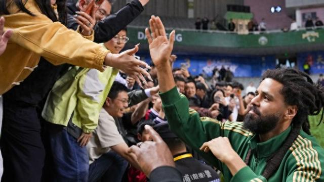 kaiyun-杰曼·科尔还在等待CBA首秀,说唱乐巨星加盟南京同曦就是一场“流量秀”|同曦男篮|篮球|许可|男篮|球队_新浪体育_新浪新闻